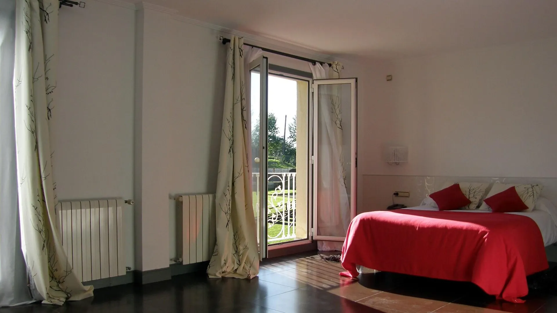 Hotel Luze Boutique San Sebastian 2*,