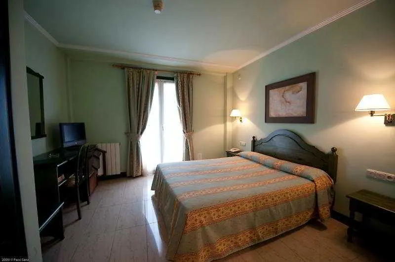 Hotel Luze Boutique San Sebastian 2*,
